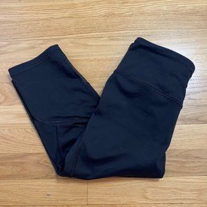 Victoria Sectret black crop leggings - M